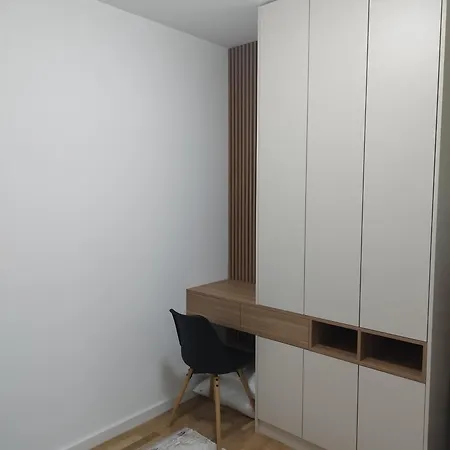 Apartment - Stan Na Dan! *